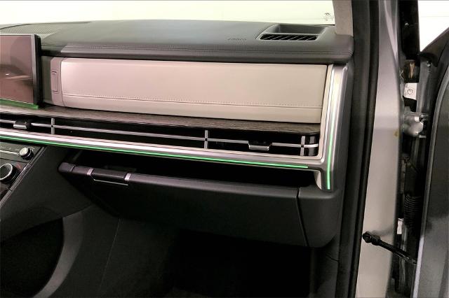 2024 Hyundai SANTA FE Vehicle Photo in Lees Summit, MO 64086