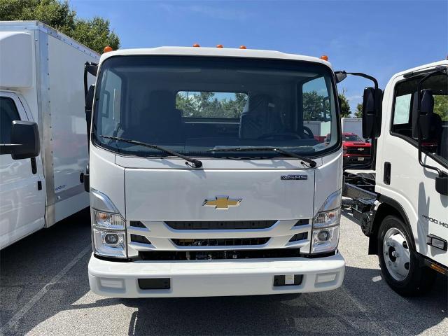 2025 Chevrolet Low Cab Forward 4500 Vehicle Photo in ALCOA, TN 37701-3235