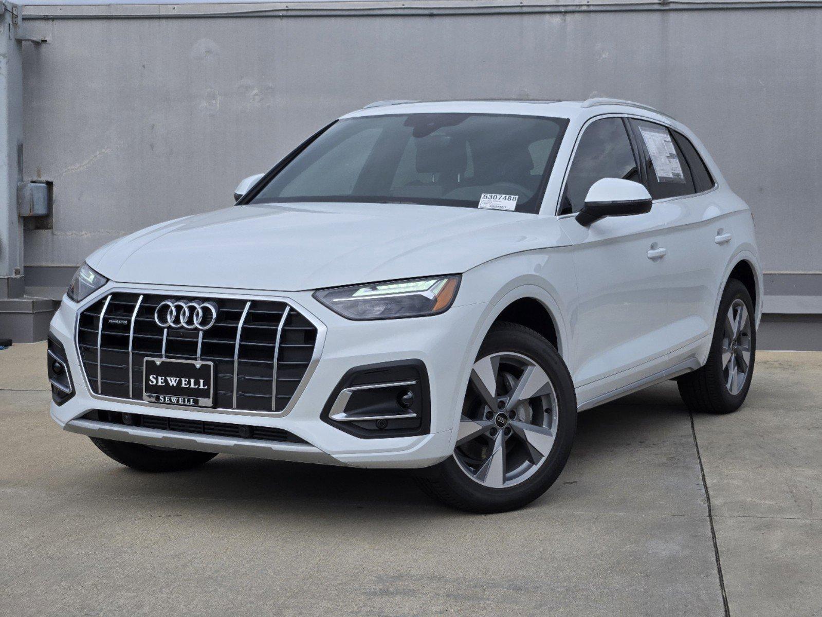 2025 Audi Q5 Vehicle Photo in SUGAR LAND, TX 77478