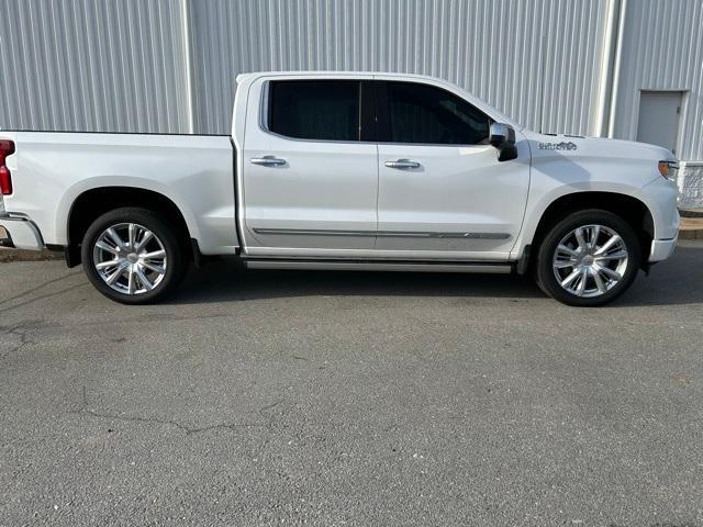 Used 2024 Chevrolet Silverado 1500 High Country with VIN 1GCUDJE88RZ276736 for sale in Little Rock