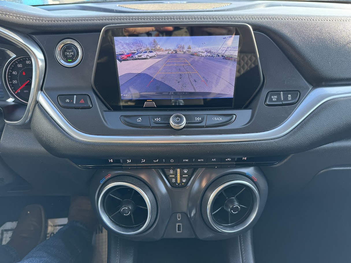 2020 Chevrolet Blazer Vehicle Photo in BOONVILLE, IN 47601-9633