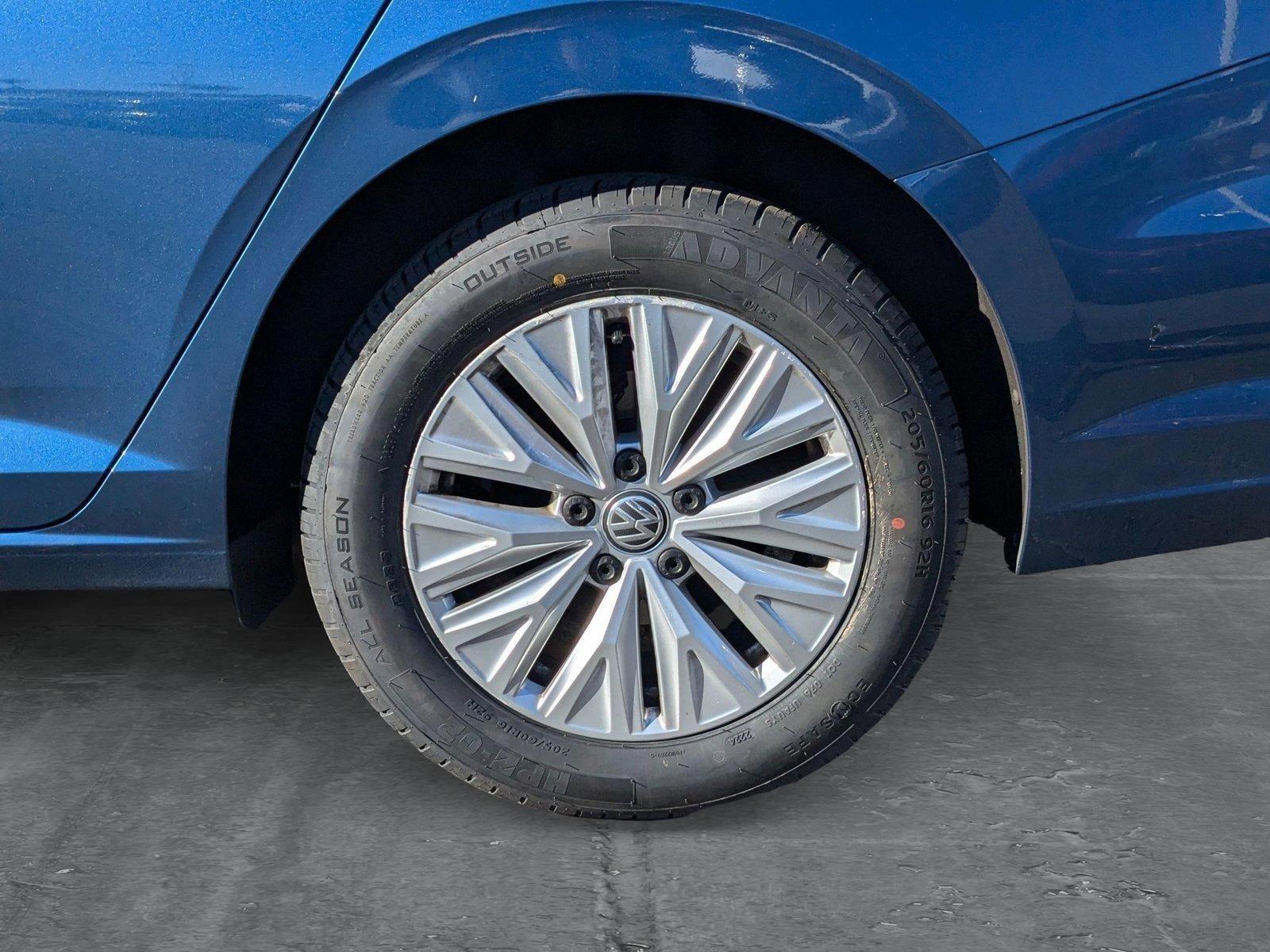 2019 Volkswagen Jetta Vehicle Photo in VALENCIA, CA 91355-1705