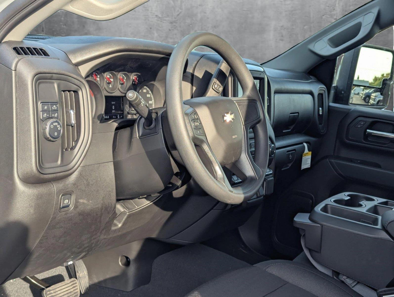 2025 Chevrolet Silverado 2500 HD Vehicle Photo in GREENACRES, FL 33463-3207