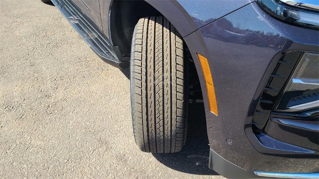 2025 Chevrolet Suburban Vehicle Photo in FLAGSTAFF, AZ 86001-6214