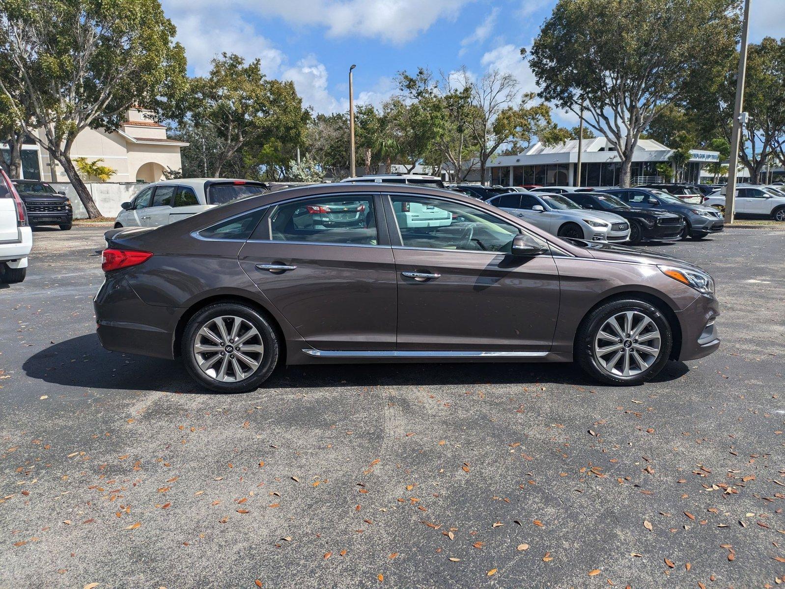 2016 Hyundai SONATA Vehicle Photo in Panama City, FL 32401