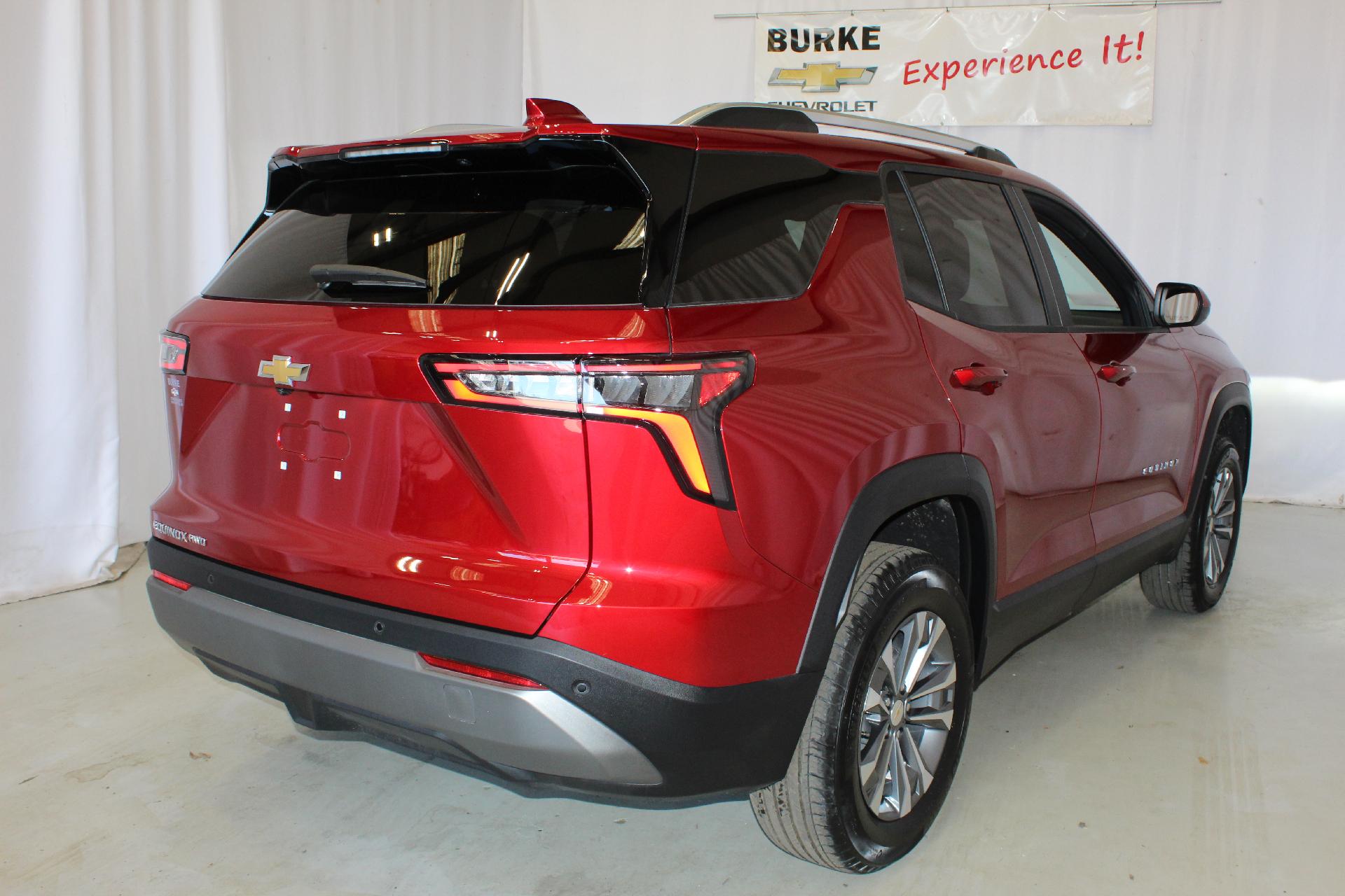2025 Chevrolet Equinox Vehicle Photo in NORTHAMPTON, MA 01060-1120