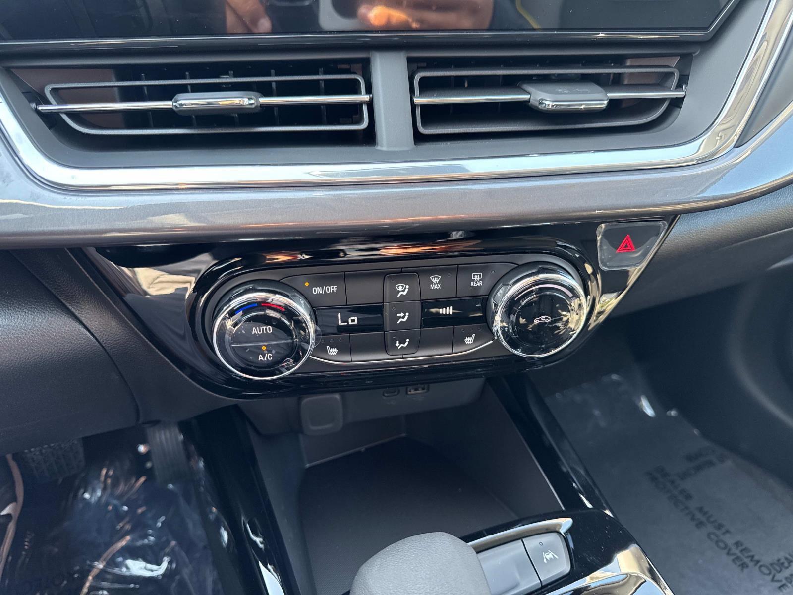 2025 Chevrolet Trax Vehicle Photo in LOS ANGELES, CA 90007-3794