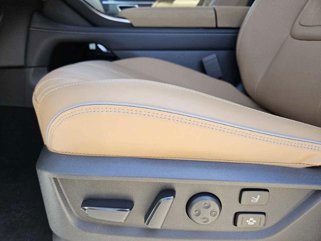 2025 INFINITI QX80 Vehicle Photo in Fort Worth, TX 76132