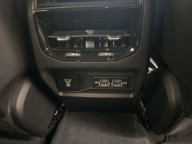 2022 Jeep Grand Cherokee Vehicle Photo in MEDINA, OH 44256-9631
