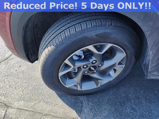 2025 Chevrolet Trax Vehicle Photo in GREEN BAY, WI 54304-5303