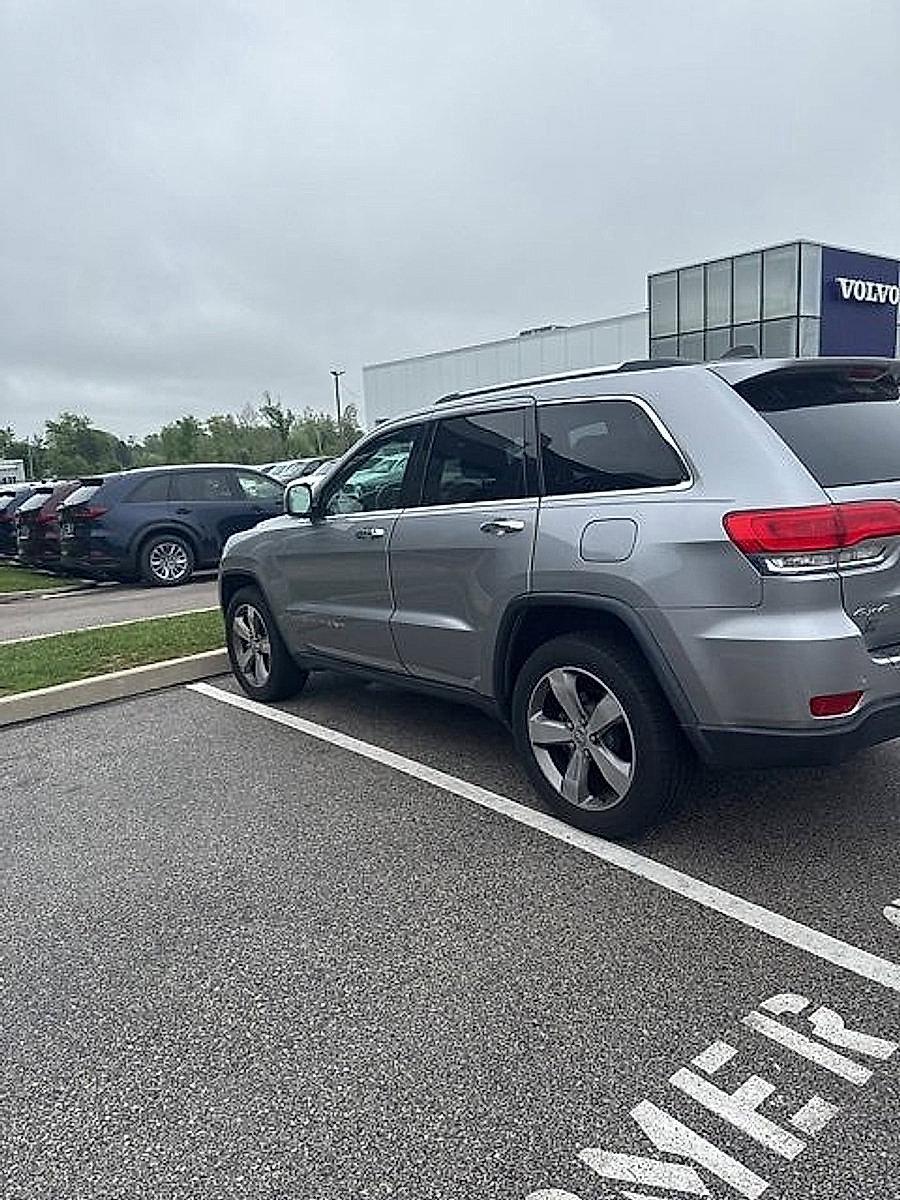 2015 Jeep Grand Cherokee Vehicle Photo in Trevose, PA 19053