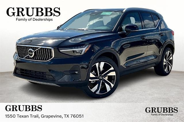 2025 Volvo XC40 Vehicle Photo in Grapevine, TX 76051