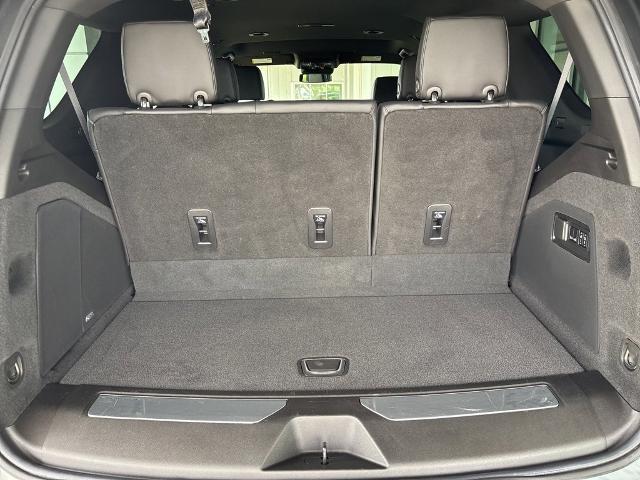 2022 Cadillac Escalade Vehicle Photo in MANHATTAN, KS 66502-5036
