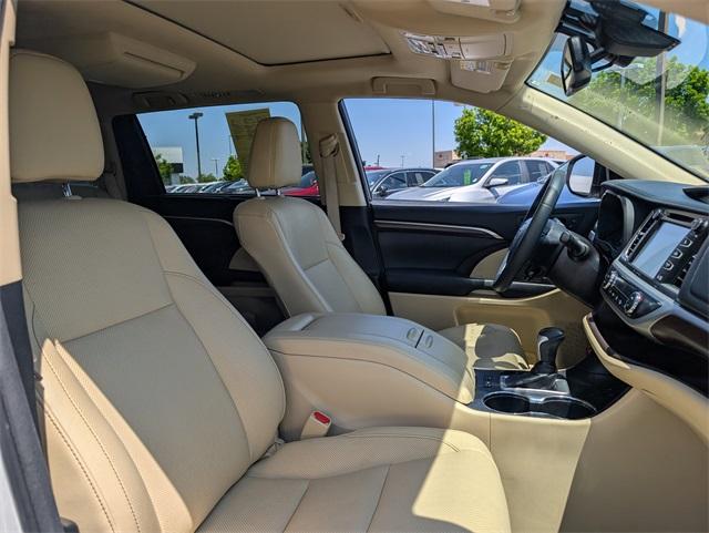 2016 Toyota Highlander Hybrid Vehicle Photo in AURORA, CO 80012-4011