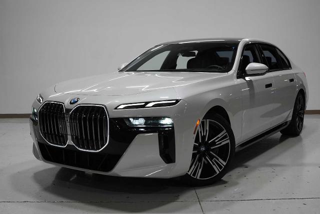 2023 BMW 760i xDrive Vehicle Photo in GRAPEVINE, TX 76051
