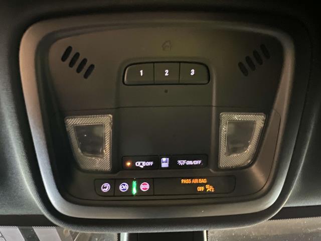 2023 Chevrolet Traverse Vehicle Photo in Roslyn, NY 11576