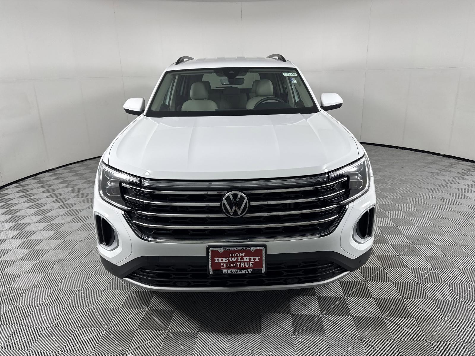2024 Volkswagen Atlas Vehicle Photo in Georgetown, TX 78626