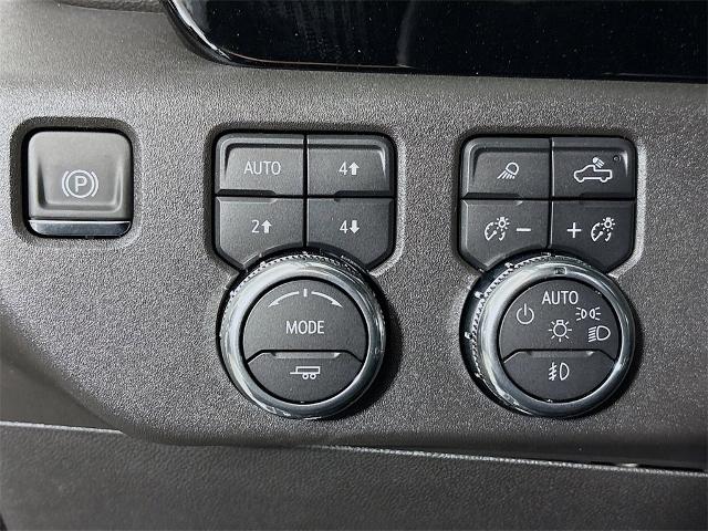 2025 GMC Sierra 1500 Vehicle Photo in PUYALLUP, WA 98371-4149