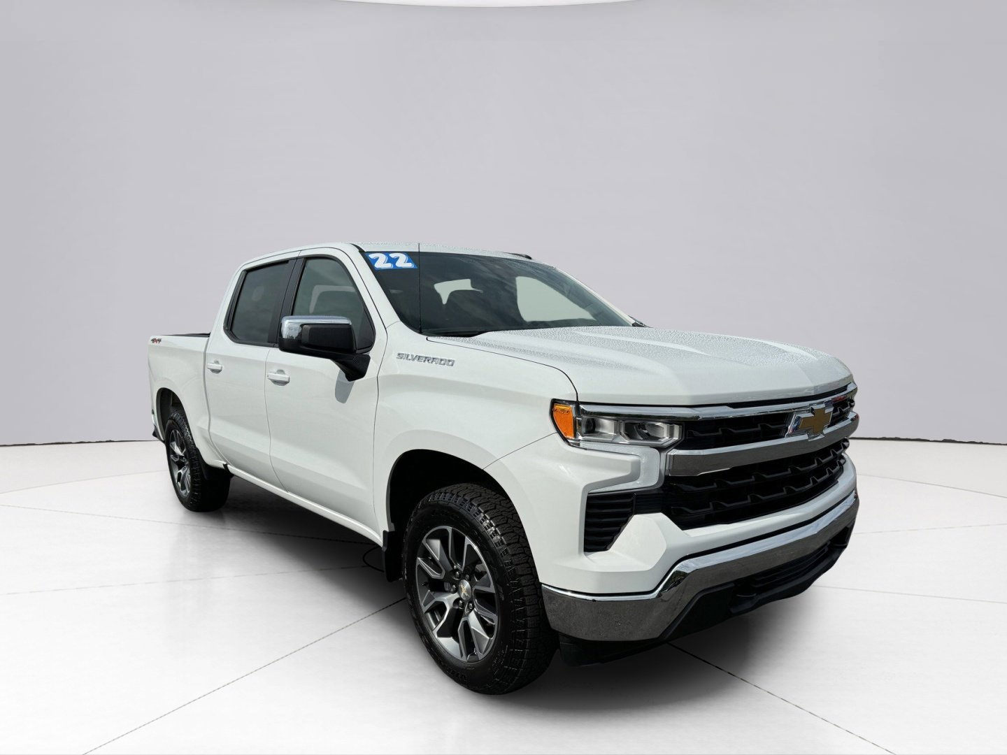 2022 Chevrolet Silverado 1500 Vehicle Photo in LEOMINSTER, MA 01453-2952