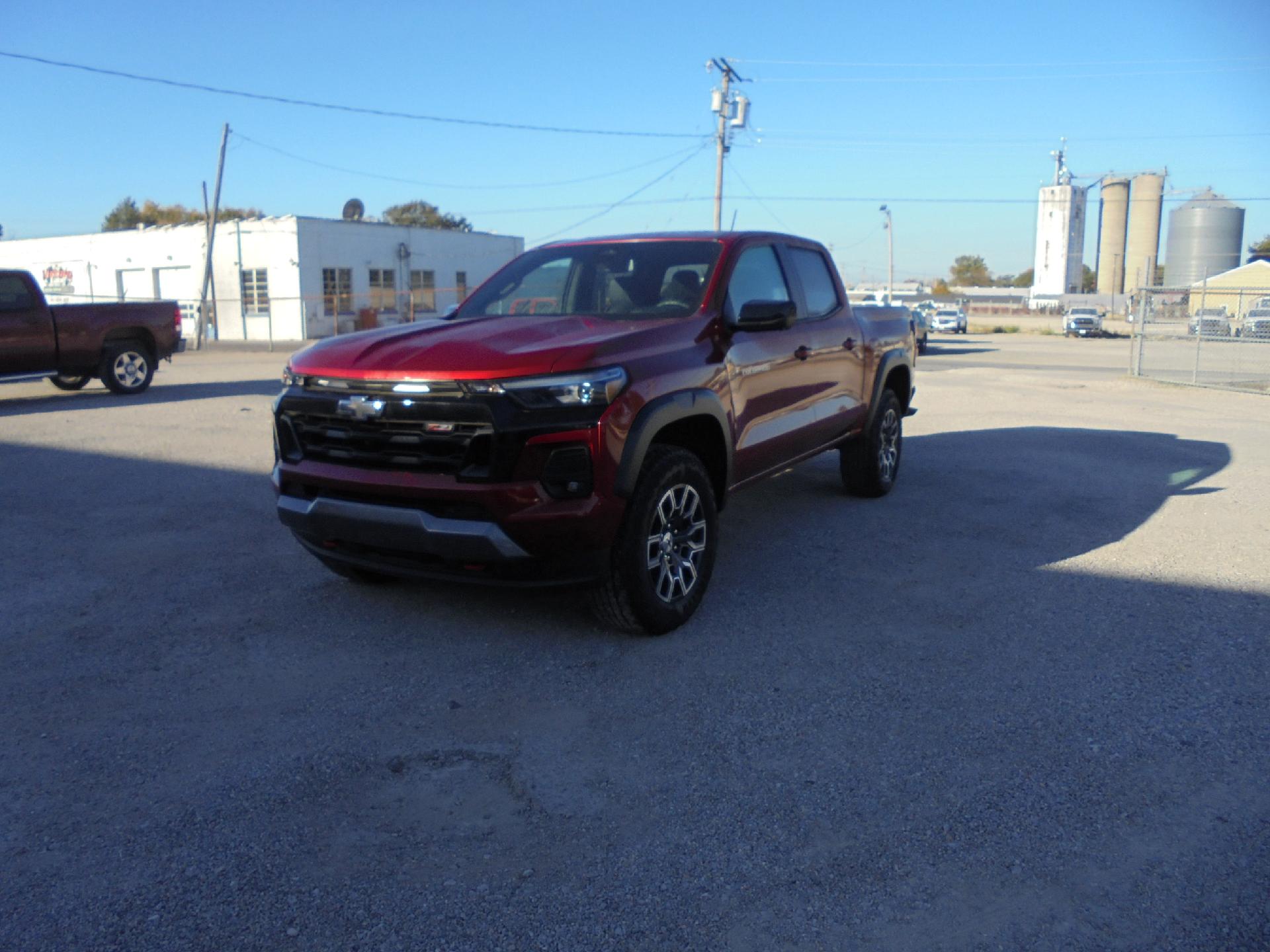 2023 Chevrolet Colorado Z71 photo 1