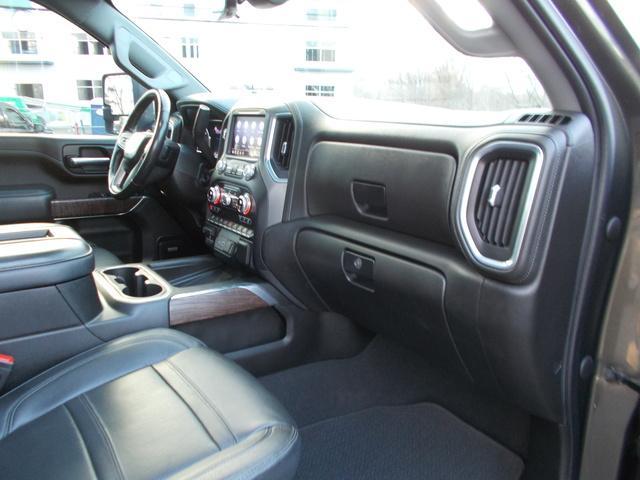 2022 GMC Sierra 2500 HD Vehicle Photo in LOWELL, MA 01852-4336