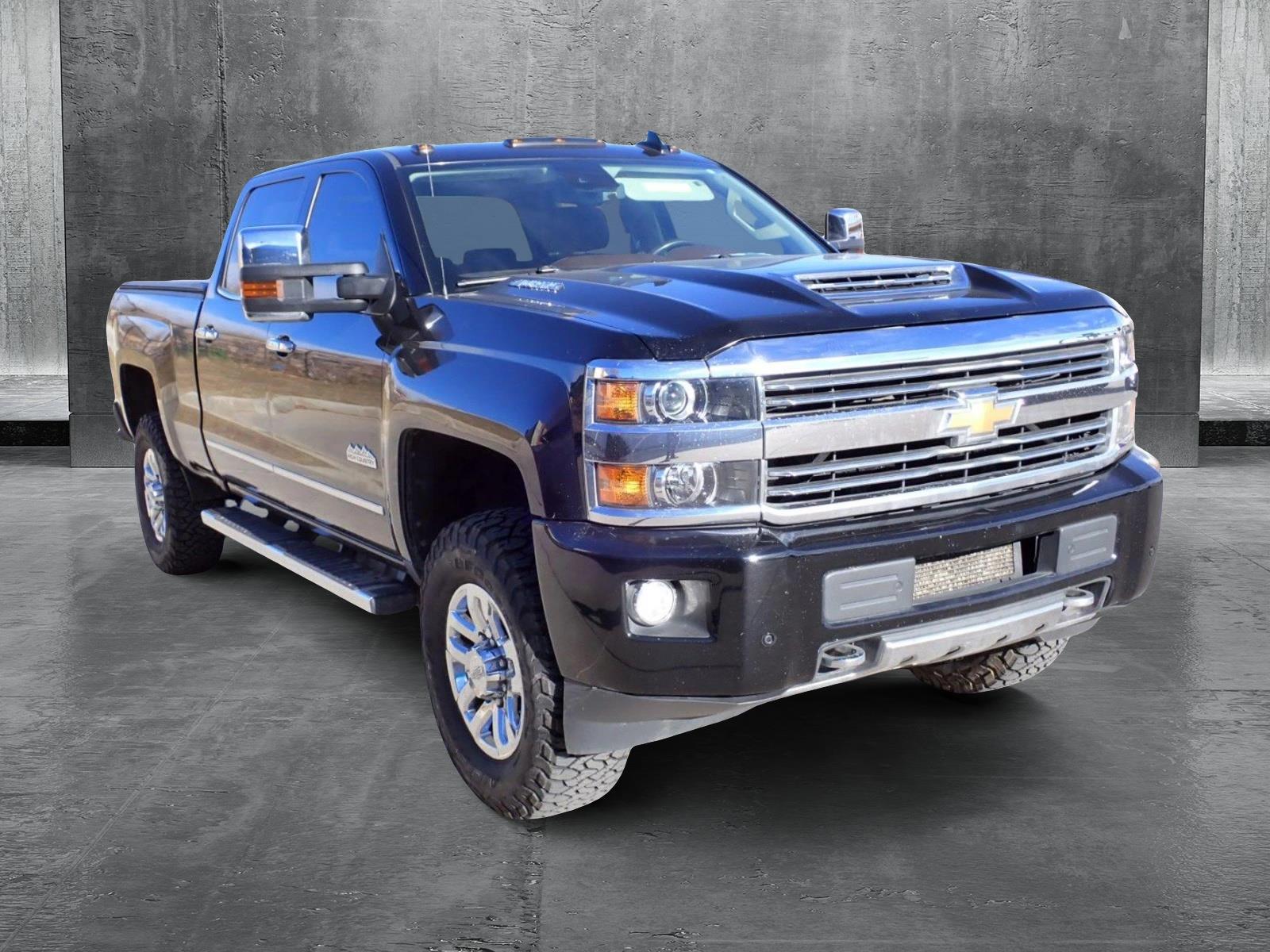 2017 Chevrolet Silverado 3500HD Vehicle Photo in DENVER, CO 80221-3610