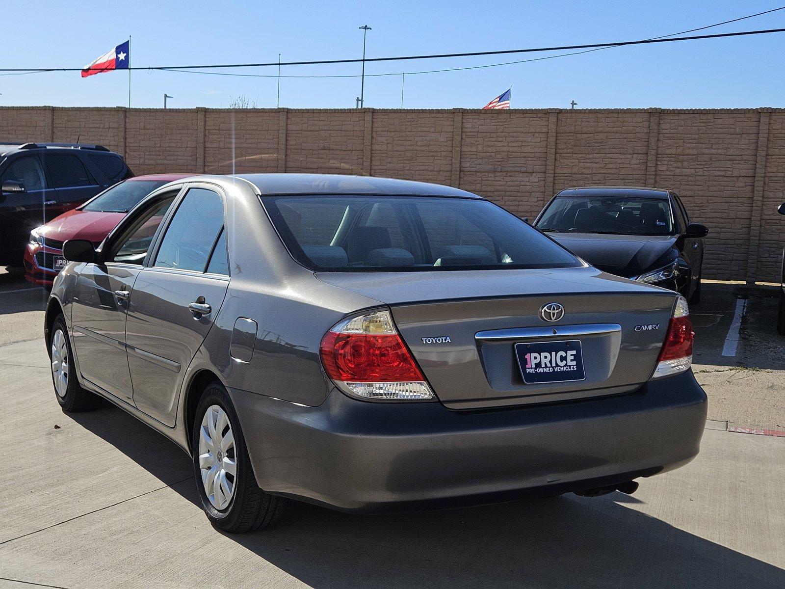 2006 Toyota Camry Vehicle Photo in NORTH RICHLAND HILLS, TX 76180-7199