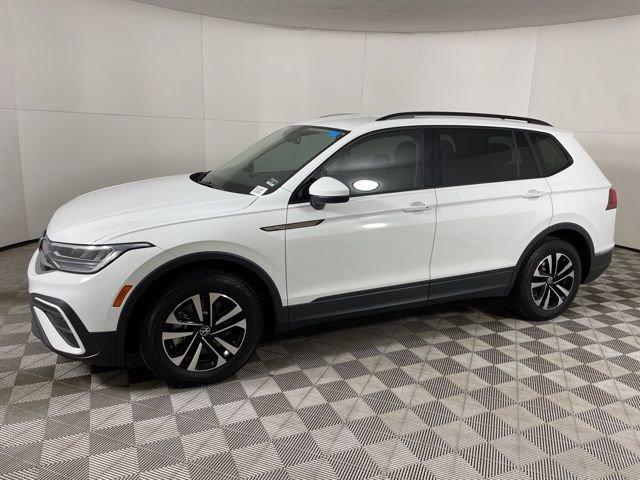 2023 Volkswagen Tiguan Vehicle Photo in PHOENIX, AZ 85014-3381