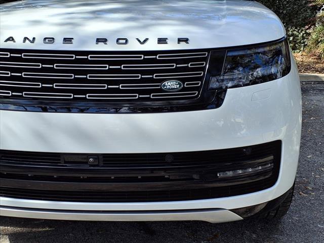 2024 Range Rover Vehicle Photo in SAN ANTONIO, TX 78230-1001