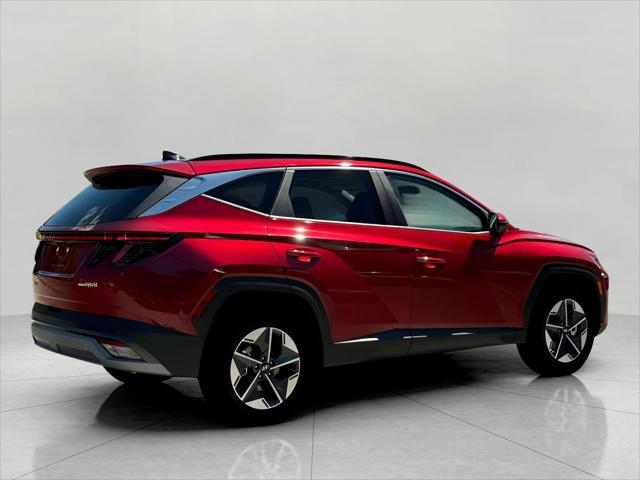 2025 Hyundai TUCSON Hybrid Vehicle Photo in Green Bay, WI 54304