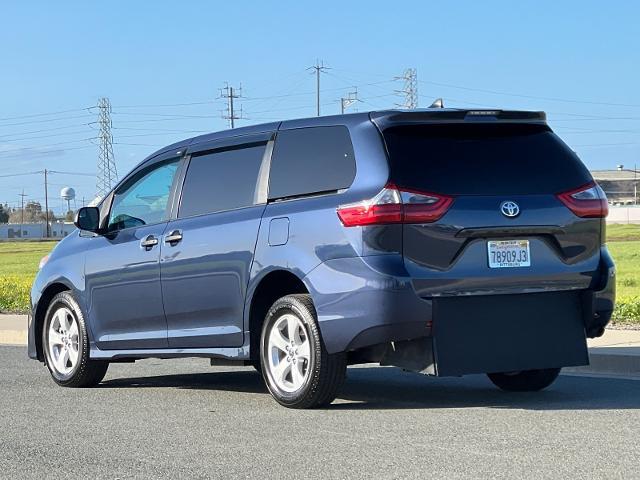 2020 Toyota Sienna Vehicle Photo in PITTSBURG, CA 94565-7121