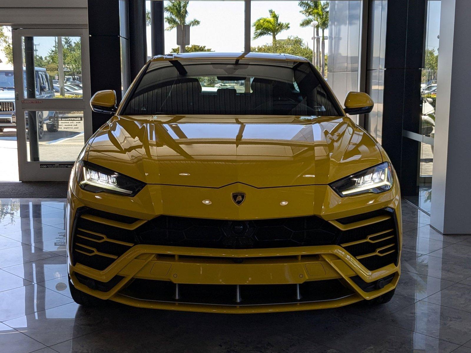 2021 Lamborghini Urus Vehicle Photo in Miami, FL 33169