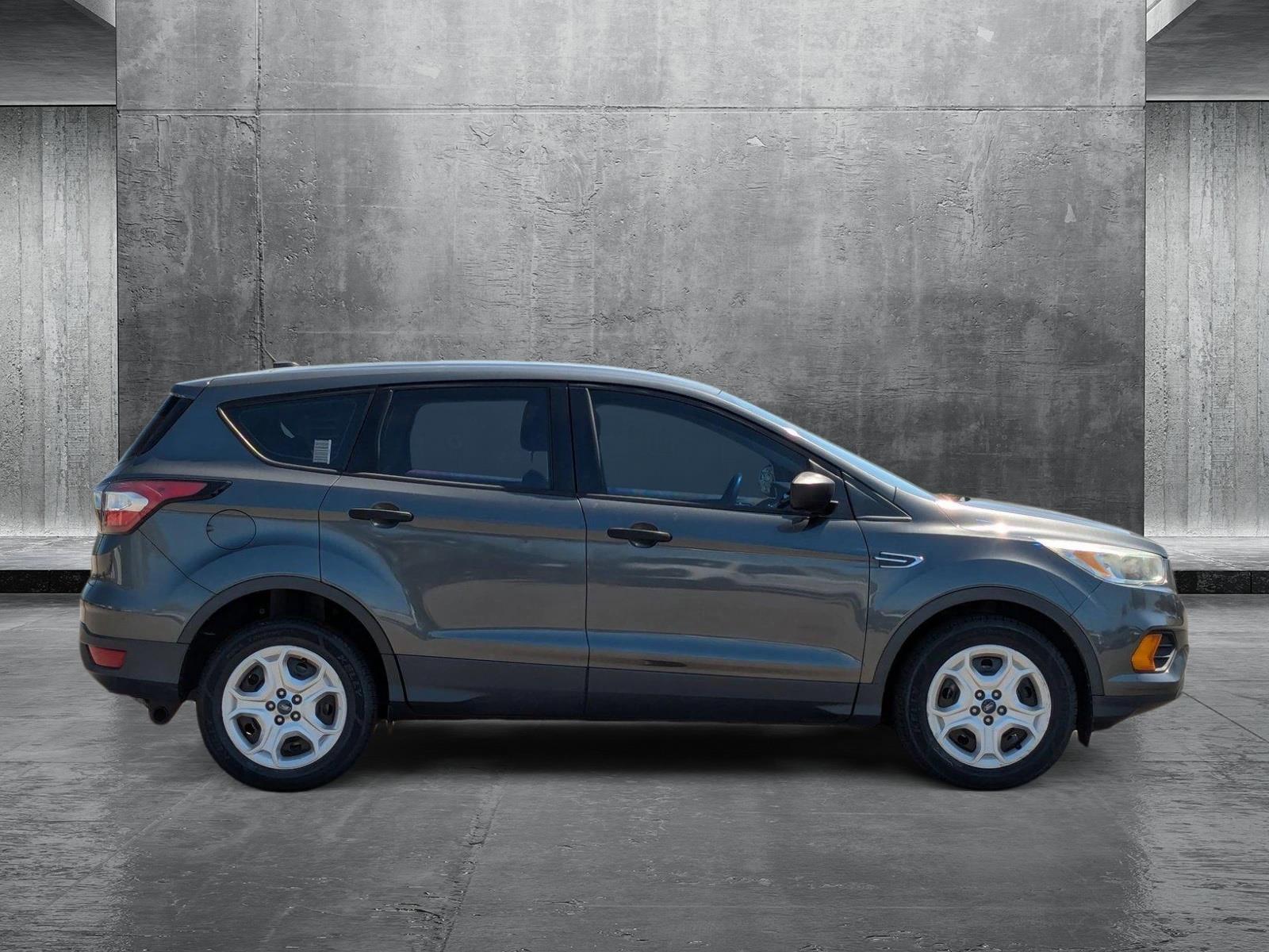 2017 Ford Escape Vehicle Photo in St. Petersburg, FL 33713