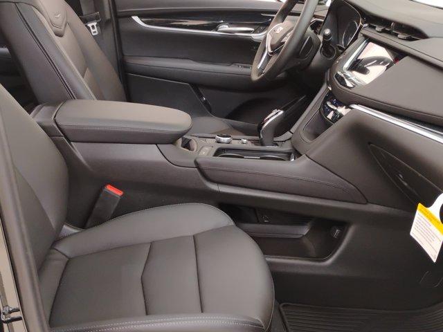 2025 Cadillac XT5 Vehicle Photo in PINEVILLE, NC 28134-8495