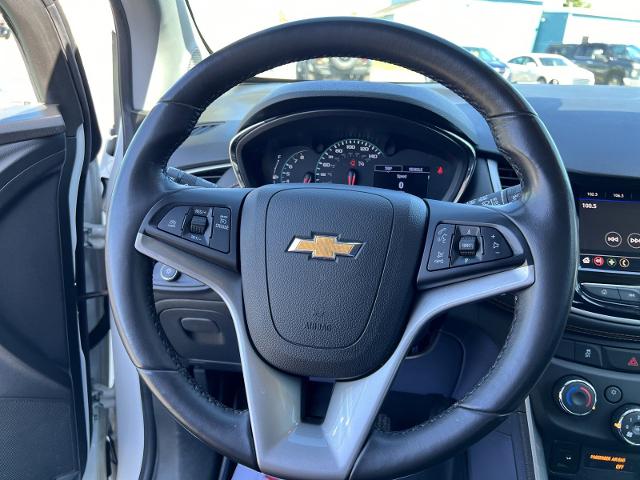 2020 Chevrolet Trax Vehicle Photo in MASSENA, NY 13662-2255