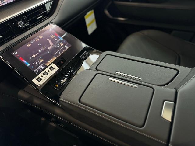 2025 INFINITI QX80 Vehicle Photo in Grapevine, TX 76051