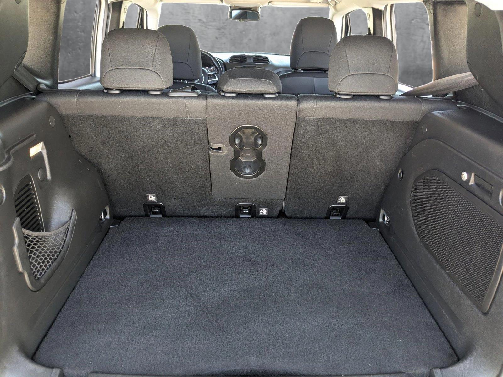 2019 Jeep Renegade Vehicle Photo in Valencia, CA 91355