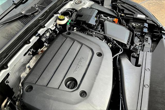 2025 Volvo XC40 Vehicle Photo in Houston, TX 77007
