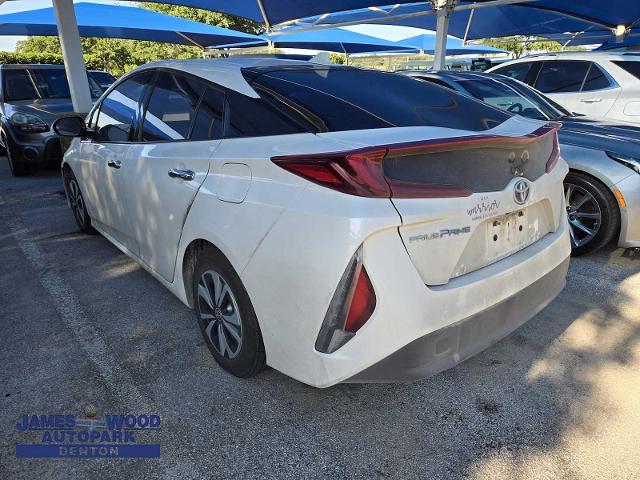 2017 Toyota Prius Prime Vehicle Photo in DENTON, TX 76210-9321