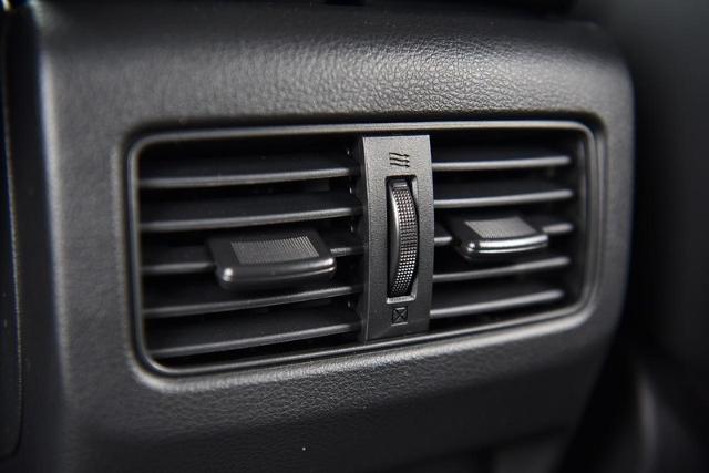 2025 Nissan Rogue Vehicle Photo in Ballwin, MO 63011