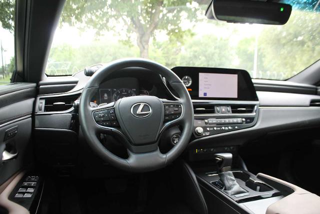 2023 Lexus ES 350 Vehicle Photo in HOUSTON, TX 77090