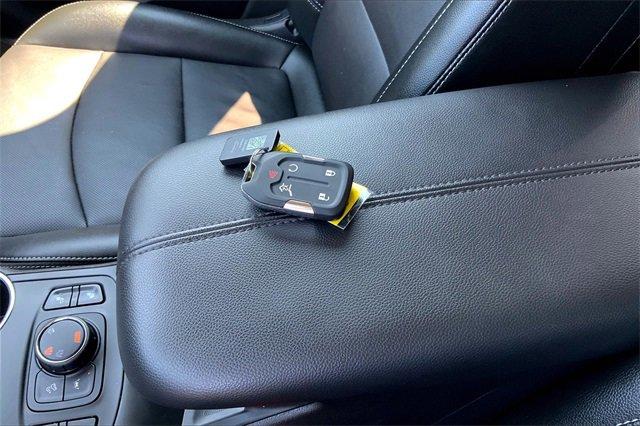 2024 GMC Terrain Vehicle Photo in TOPEKA, KS 66609-0000