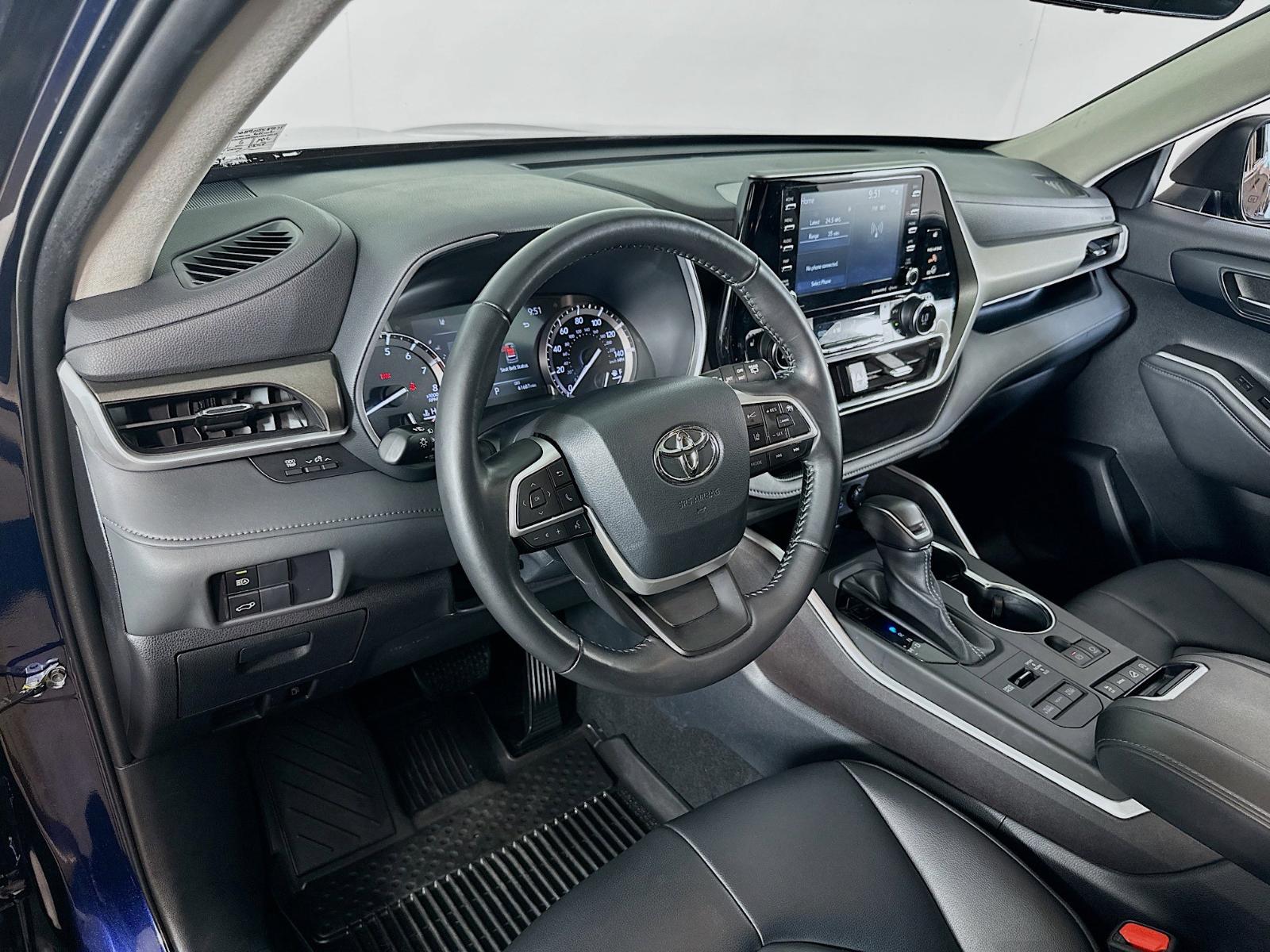 2022 Toyota Highlander Vehicle Photo in Langhorne, PA 19047