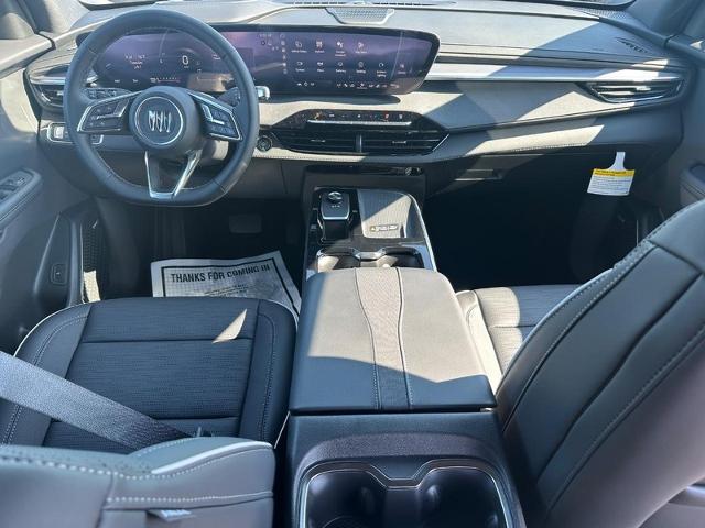 2025 Buick Enclave Vehicle Photo in COLUMBIA, MO 65203-3903