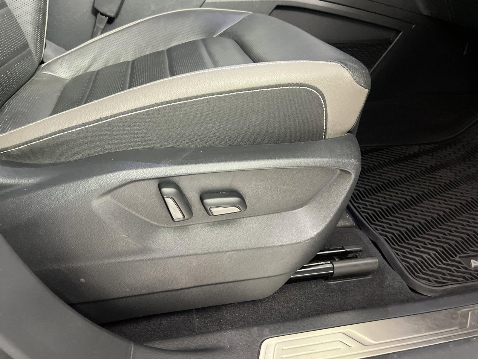 2020 Volkswagen Atlas Cross Sport Vehicle Photo in Georgetown, TX 78626