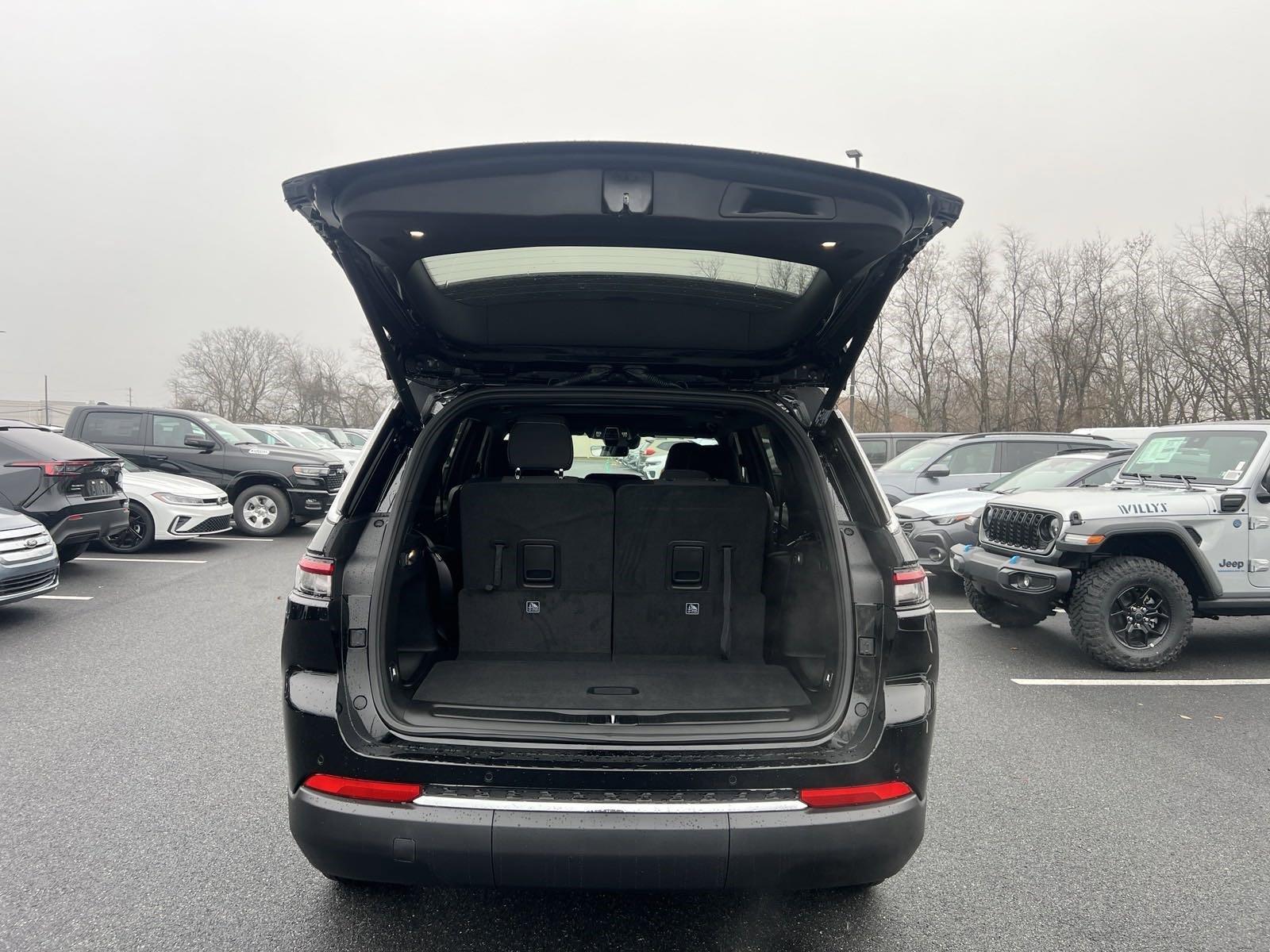 2025 Jeep Grand Cherokee L Vehicle Photo in Mechanicsburg, PA 17050-1707