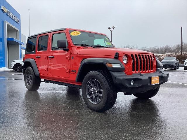 2024 Jeep Wrangler Vehicle Photo in Gardner, MA 01440