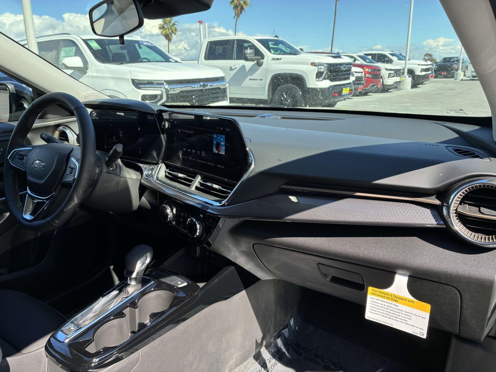 2025 Chevrolet Trax Vehicle Photo in LOS ANGELES, CA 90007-3794