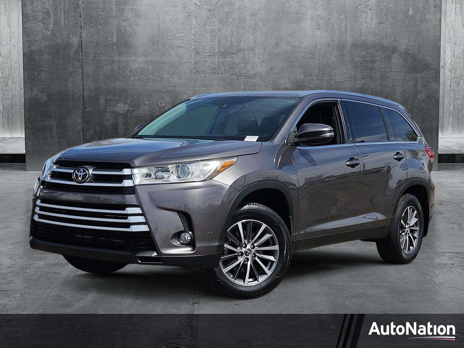 2019 Toyota Highlander Vehicle Photo in PEORIA, AZ 85382-3715