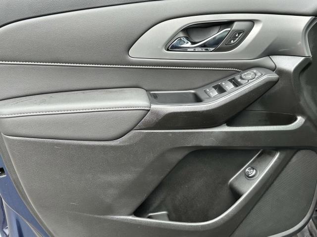 2022 Chevrolet Traverse Vehicle Photo in SAINT JAMES, NY 11780-3219